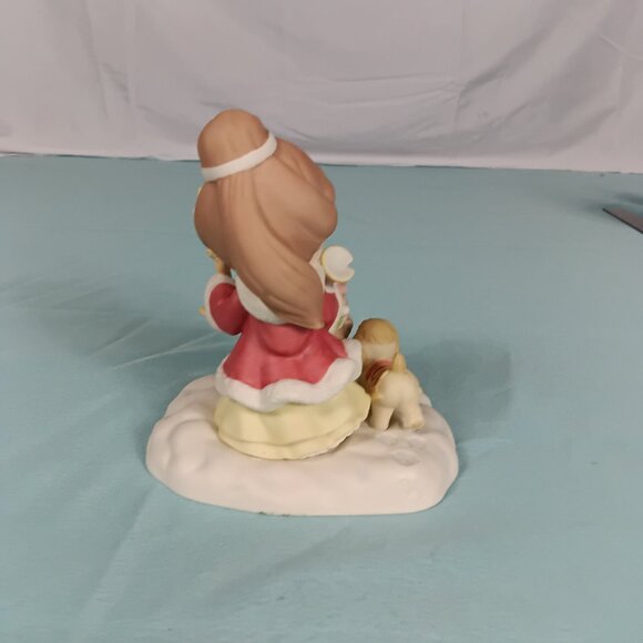 E3-1 Precious Moments Disney Figurine “It’s In The Giving That We Receive” - Picture 3 of 7